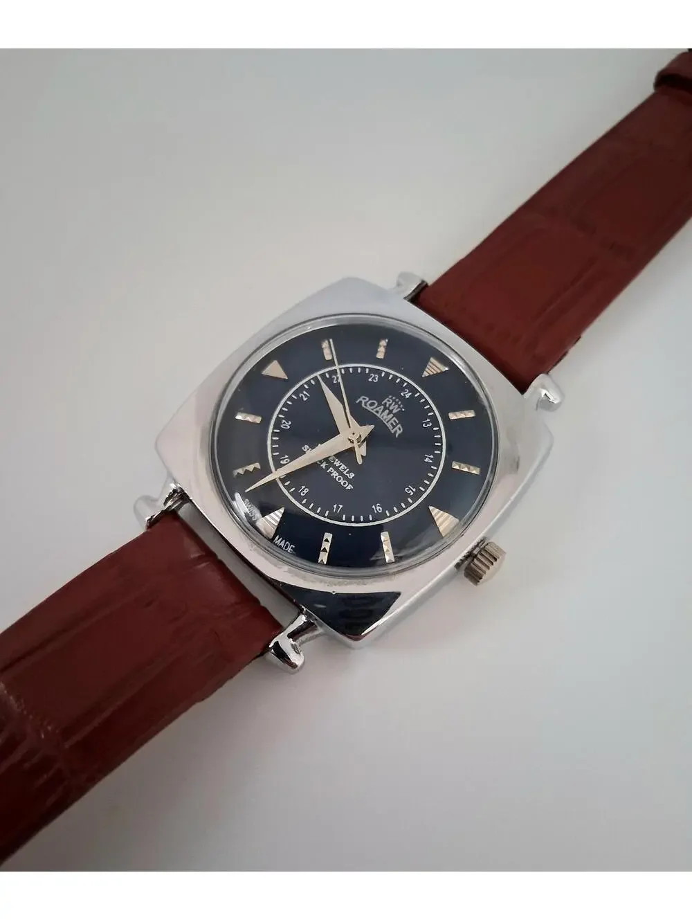 Vintage Roamer Men's Leather Mechanical Watch RARE